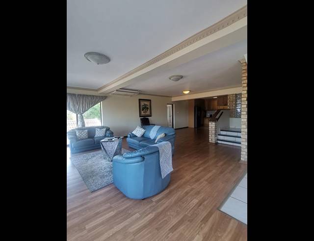 5 BEDROOM HOUSE FOR SALE IN UVONGO